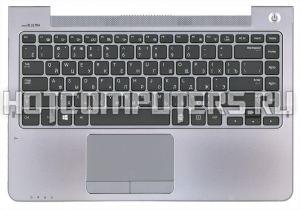 Клавиатура топ панелью для ноутбуков Samsung 535U4C NP535U4C 535U4C-S02 Series, Черные кнопки, Русская, Топ кейс Серый (BA75-04038M, BA75-04633P)